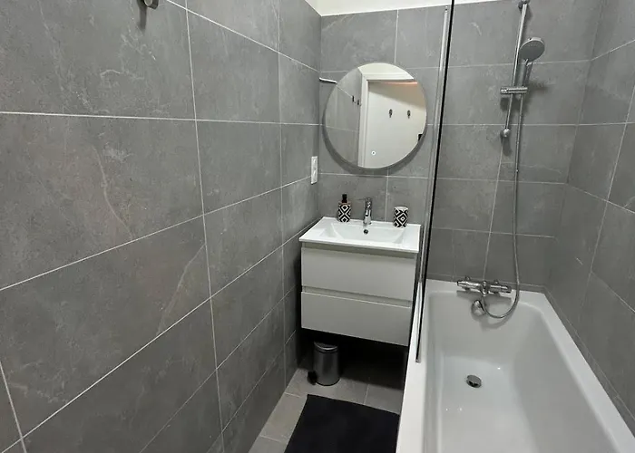 Neuf & Cosy - Centre - 7 Pers - Strasbnb Daire *